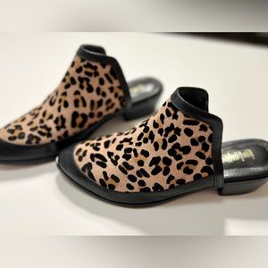 (EUC) LuLaRoe Leopard Slide Mules - size 9.5